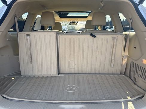 Used 2019 Toyota Highlander Limited Platinum image 29