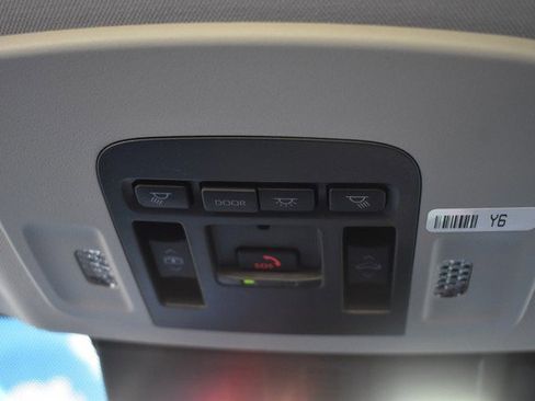 New 2026 Toyota Camry XLE AWD/4WD image 15