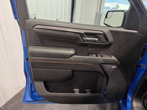 Used 2022 GMC Sierra 1500 AT4 w/ AT4 Preferred Package AWD/4WD image 9