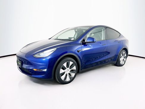 Used 2023 Tesla Model Y Long Range image 3