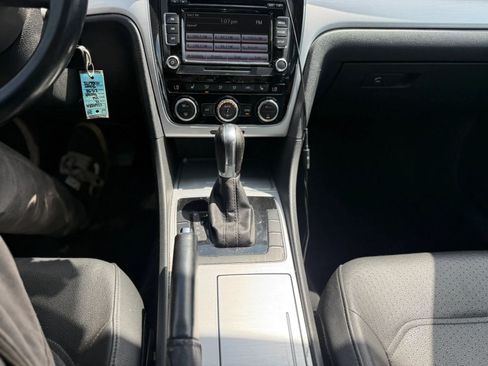 Used 2012 Volkswagen Passat 2.5 SE FWD image 12