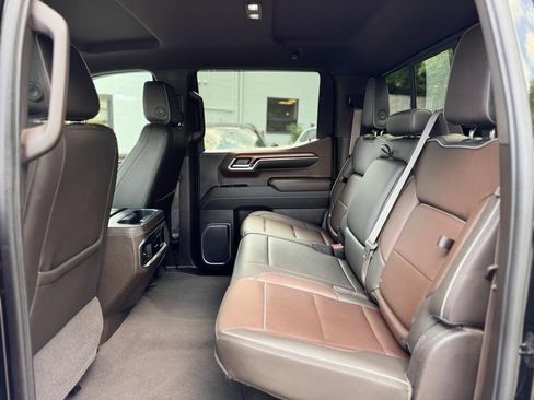 Used 2023 GMC Sierra 1500 Denali w/ Technology Package AWD/4WD image 23