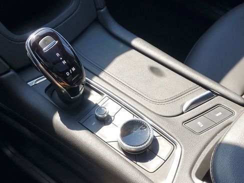 Certified 2024 Cadillac XT5 Sportv AWD/4WD image 31