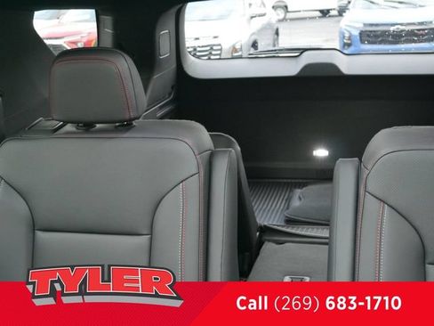 New 2026 Chevrolet Traverse Z71 w/ Enhanced Driving Package AWD/4WD image 44