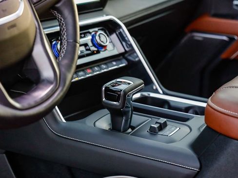 Used 2024 GMC Sierra 1500 Denali Ultimate image 24