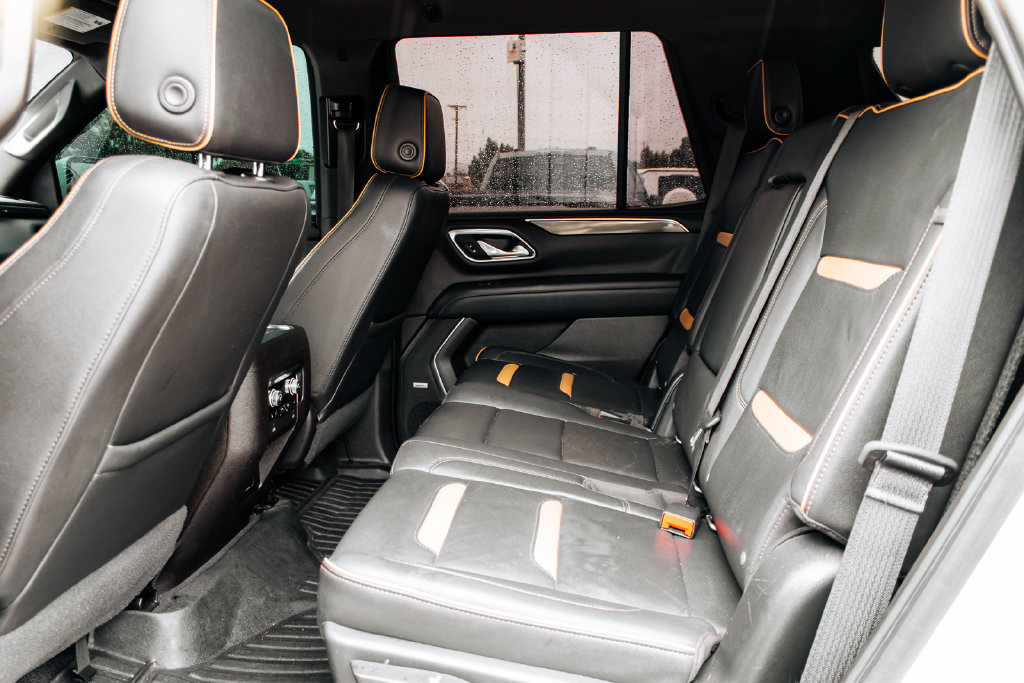 Used 2021 GMC Yukon AT4 w/ Technology Package AWD/4WD image 24