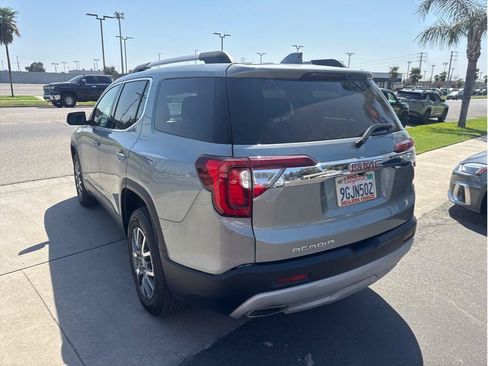 Used 2023 GMC Acadia SLT FWD image 7