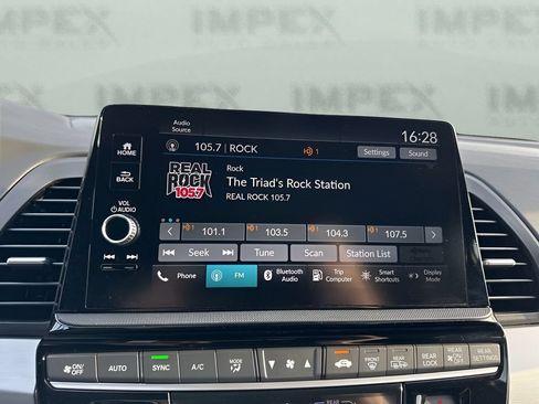 Used 2025 Honda Odyssey Sport-L image 13