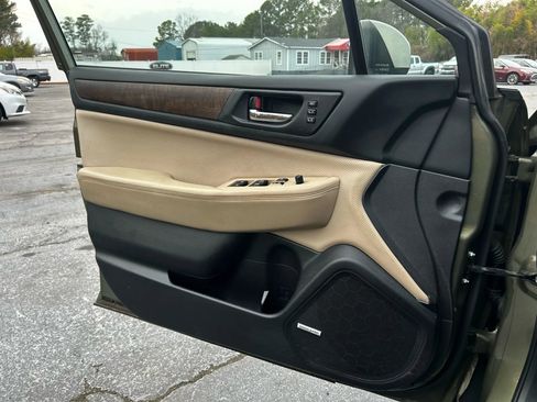 Used 2016 Subaru Outback 2.5i Limited w/ Popular Package #4 image 28