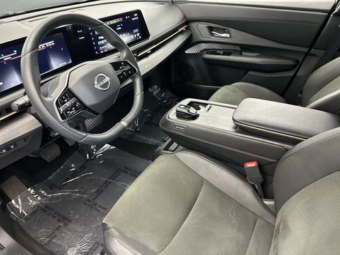 Used 2023 Nissan Ariya FWD image 9