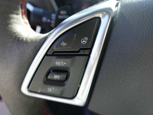 Used 2019 Chevrolet Camaro ZL1 image 18