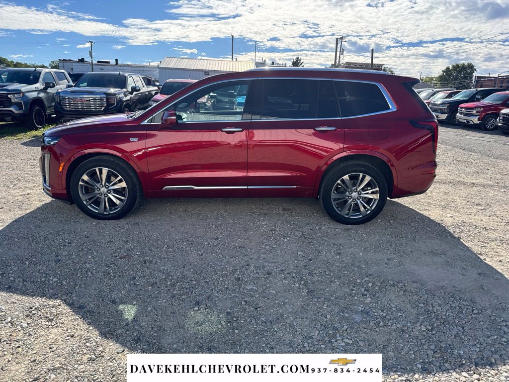 Used 2024 Cadillac XT6 Premium Luxury w/ Technology Package AWD/4WD image 2