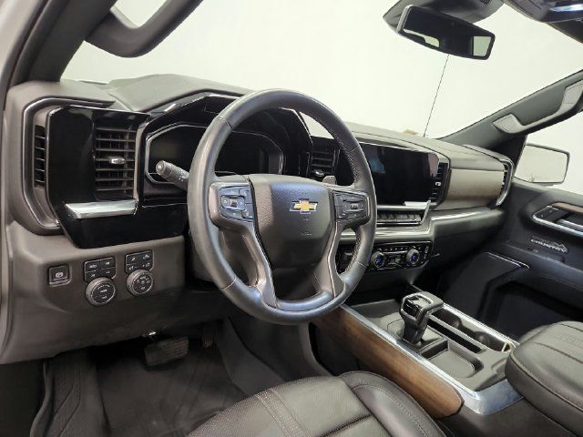 Used 2024 Chevrolet Silverado 1500 High Country w/ High Country Premium Package AWD/4WD image 25