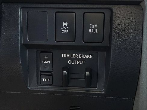 Used 2017 Toyota Tundra SR5 w/ TRD Off Road Package AWD/4WD image 17
