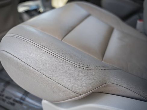 Used 2020 Toyota Sienna XLE image 32