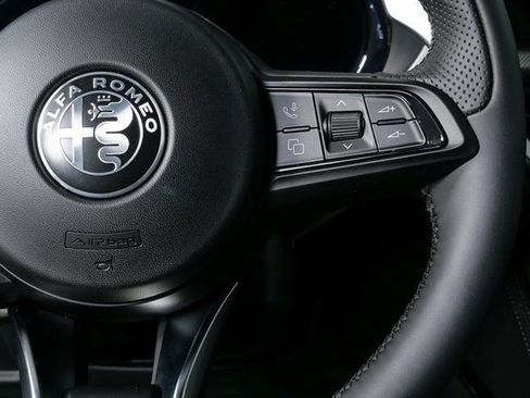 New 2025 Alfa Romeo Stelvio Sprint w/ Convenience Package image 12