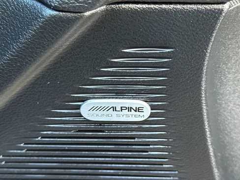 Used 2023 Dodge Challenger SXT w/ Blacktop Package image 40