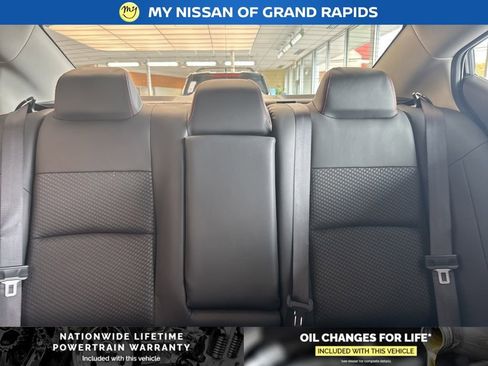 New 2025 Nissan Altima 2.5 SR image 23