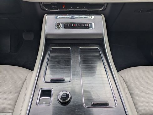 Used 2025 Lincoln Aviator Premiere image 22