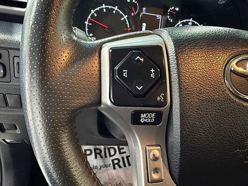 Used 2022 Toyota 4Runner SR5 AWD/4WD image 24