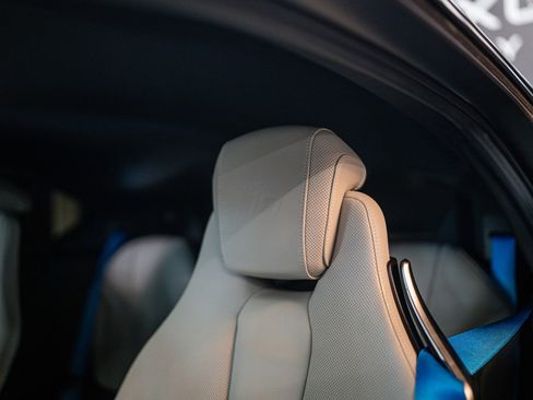 Used 2014 BMW i8 image 9