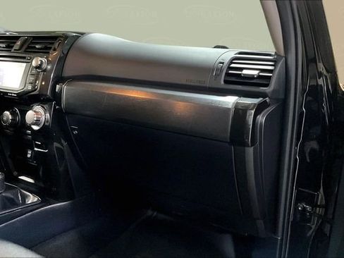 Used 2016 Toyota 4Runner Trail Premium image 31