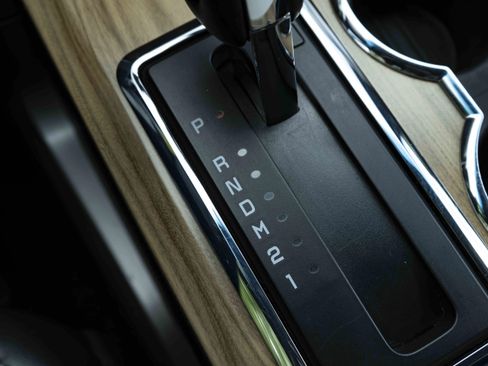 Used 2011 Ford F150 Lariat image 24