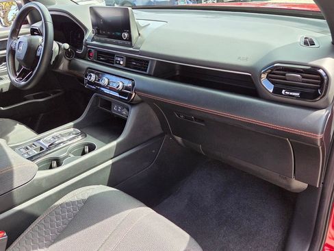 Certified 2023 Honda Pilot Sport image 19