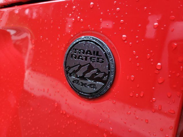 Used 2025 Jeep Wrangler Unlimited Sahara AWD/4WD image 10
