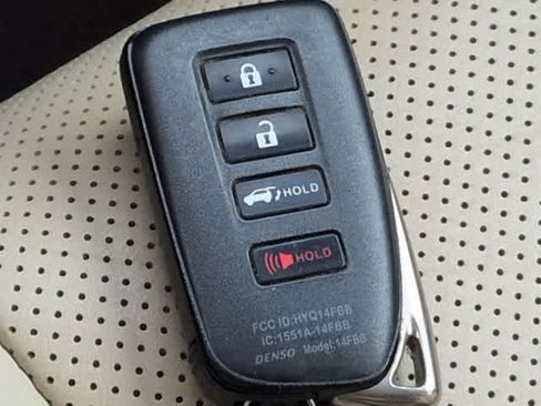 Used 2018 Lexus RX 350 w/ Premium Package image 37