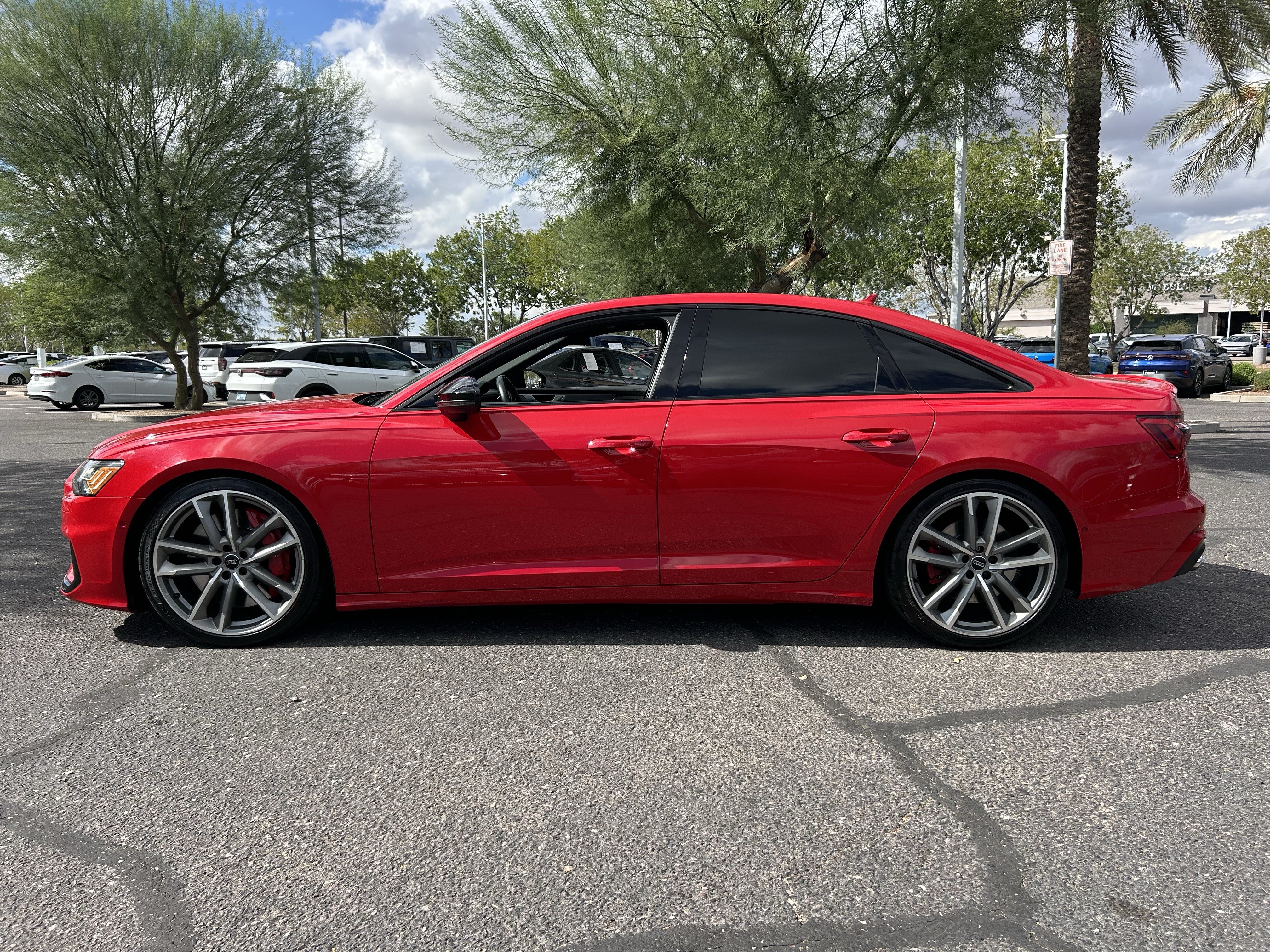 Used 2020 Audi S6 Prestige w/ Prestige Package AWD/4WD image 2