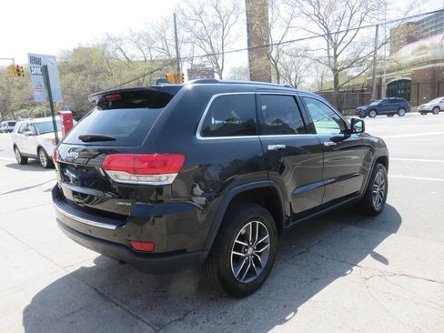 Used 2018 Jeep Grand Cherokee Limited image 4