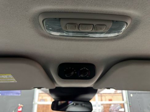 Used 2017 Ford Transit 350 XL RWD image 22