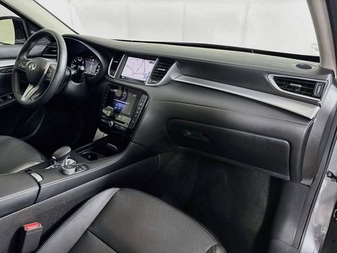 Certified 2021 INFINITI QX50 Essential w/ Convenience Package FWD image 39