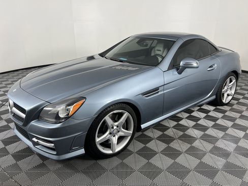 Used 2012 Mercedes-Benz SLK 350 image 9