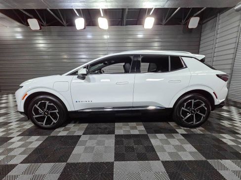 Used 2025 Chevrolet Equinox EV LT image 7