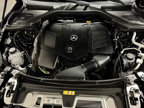 Used 2025 Mercedes-Benz GLC 300 image 39