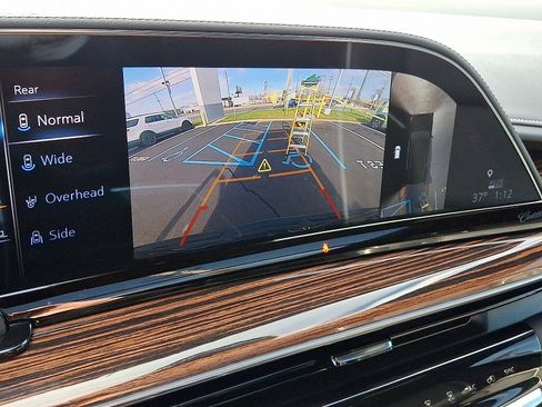 Certified 2024 Cadillac Escalade Premium Luxury image 22