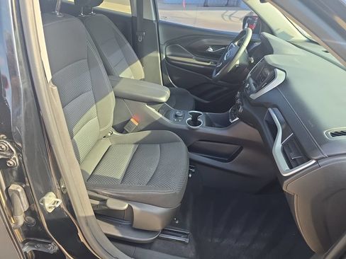 Used 2022 GMC Terrain SLE w/ Driver Convenience Package FWD image 10