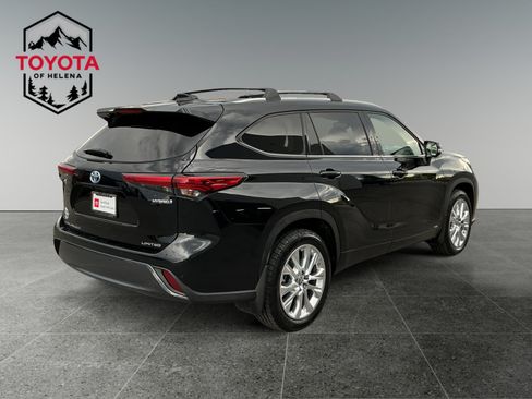 Certified 2023 Toyota Highlander Limited AWD/4WD image 5