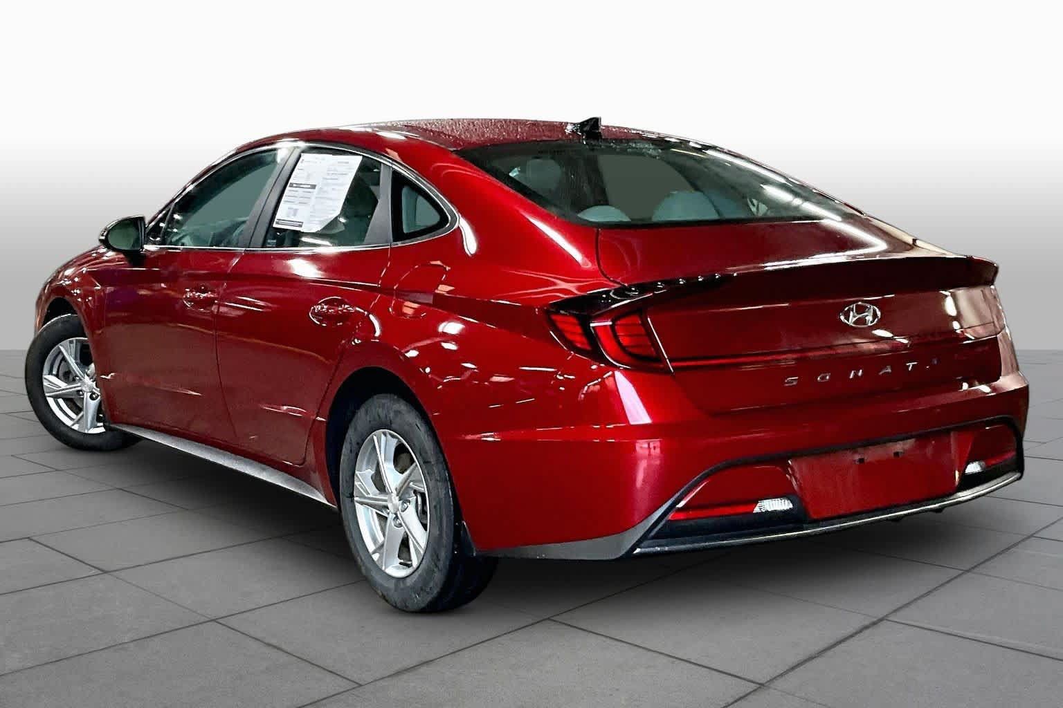 Used 2023 Hyundai Sonata SE w/ Preferred Accessory Package FWD image 12