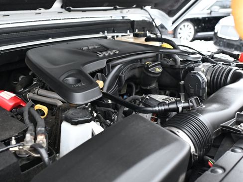 Used 2019 Jeep Wrangler Rubicon image 40