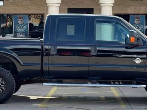 Used 2016 Ford F250 XLT w/ XLT Value Package image 5