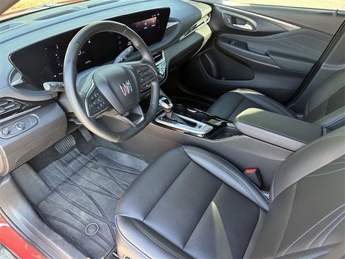 Used 2024 Buick Envista Sport Touring w/ Convenience I Package image 11