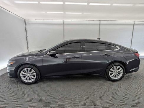 Used 2022 Chevrolet Malibu LT FWD image 3
