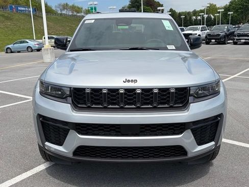 New 2026 Jeep Grand Cherokee L 4WD image 9