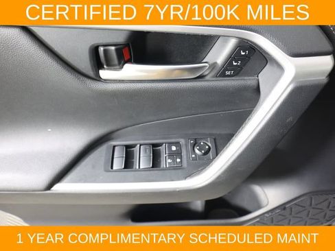 Used 2021 Toyota RAV4 Limited AWD/4WD image 20