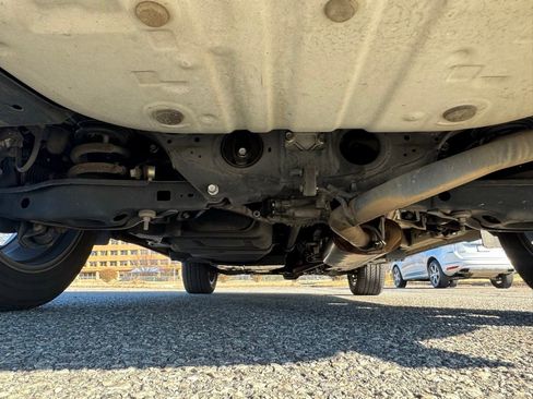 Used 2016 Toyota RAV4 Limited image 31