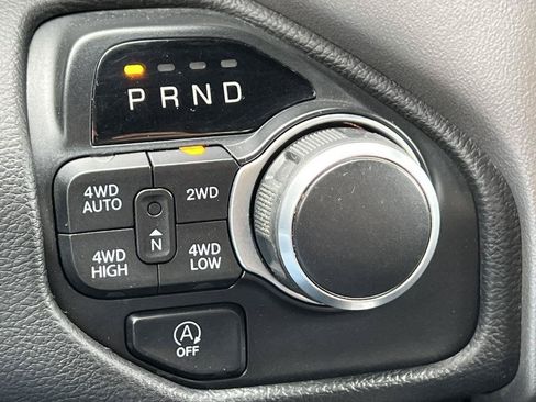 Used 2019 RAM 1500 Big Horn AWD/4WD image 32