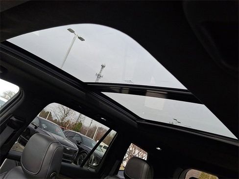 Used 2022 Cadillac XT6 Premium Luxury w/ Platinum Package image 12